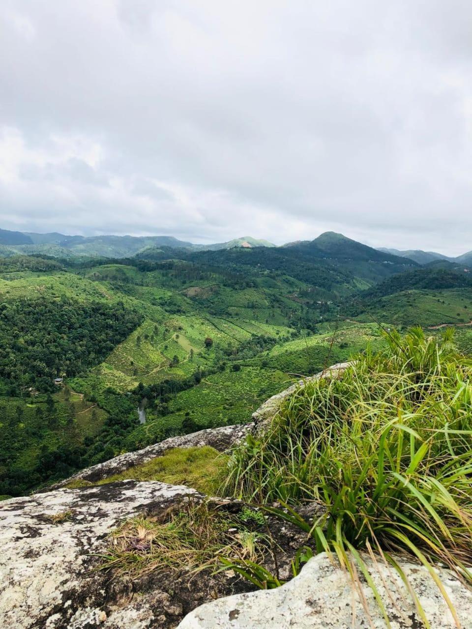 Moriah Berg Tourist Villa Vagamon Vandiperiyār Exterior foto